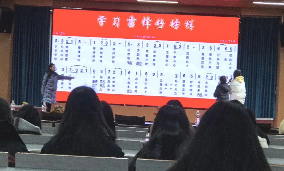 我校开展“弘扬雷锋精神 构建文明艺?！毕盗谢疃?丨 桂平市艺术学校